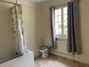 Bathroom - click for photo gallery